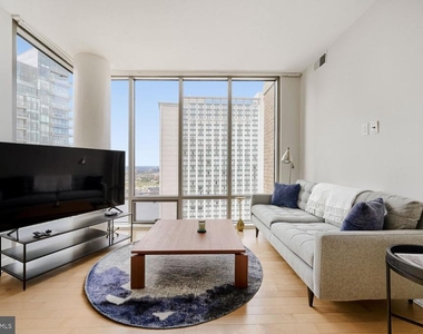 675 President Street - Photo Thumbnail 4