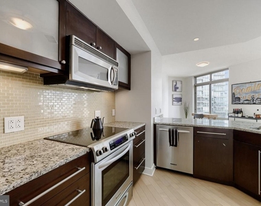 675 President Street - Photo Thumbnail 15