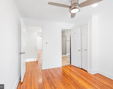 642 E Clement Street - Photo Thumbnail 8