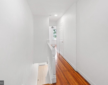 642 E Clement Street - Photo Thumbnail 12