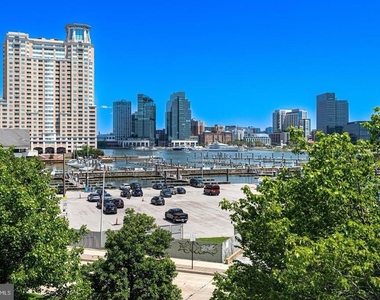 642 E Clement Street - Photo Thumbnail 18