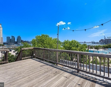 642 E Clement Street - Photo Thumbnail 19