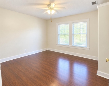 2902 West Ave - Photo Thumbnail 5