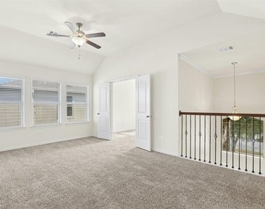 3132 Honey Peach Way - Photo Thumbnail 10