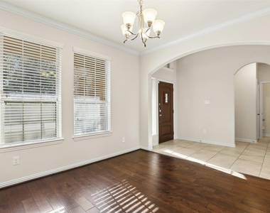 3132 Honey Peach Way - Photo Thumbnail 7