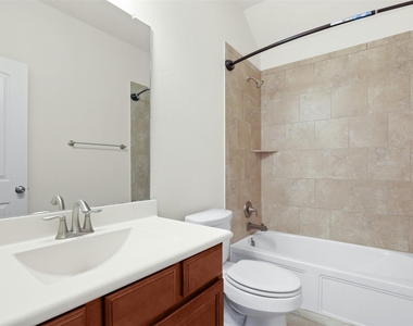 3132 Honey Peach Way - Photo Thumbnail 17