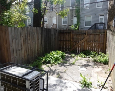 2749 W Fairmount Avenue - Photo Thumbnail 13