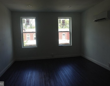 2749 W Fairmount Avenue - Photo Thumbnail 6