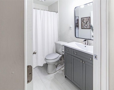 1415 Mearns Meadow Blvd - Photo Thumbnail 9