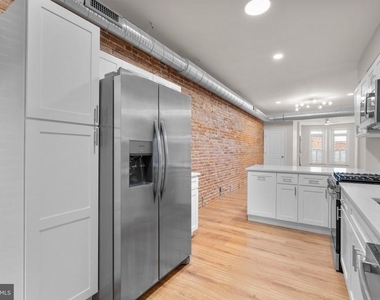 1305 Light Street - Photo Thumbnail 11