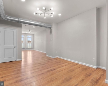 1305 Light Street - Photo Thumbnail 8