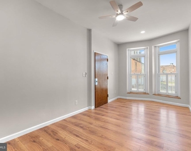 1305 Light Street - Photo Thumbnail 5