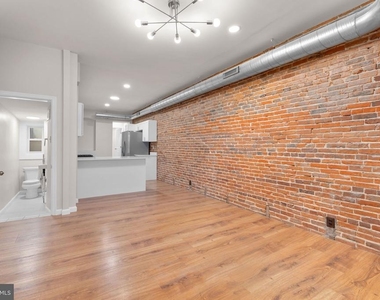 1305 Light Street - Photo Thumbnail 6