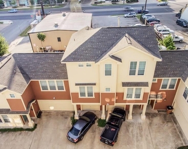 712 Franklin Blvd - Photo Thumbnail 16