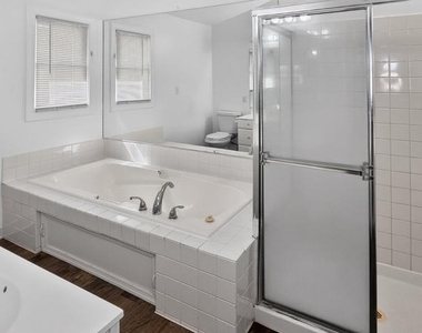 8504 Mayaone Street - Photo Thumbnail 27