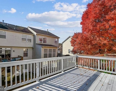1727 Wood Carriage Way - Photo Thumbnail 26