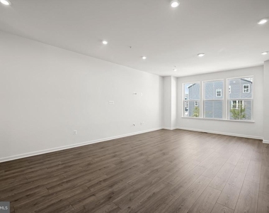 8294 Longford Road - Photo Thumbnail 28