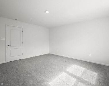 8294 Longford Road - Photo Thumbnail 10