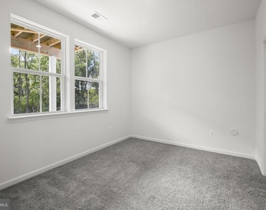 8294 Longford Road - Photo Thumbnail 3