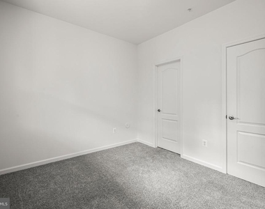 8294 Longford Road - Photo Thumbnail 4