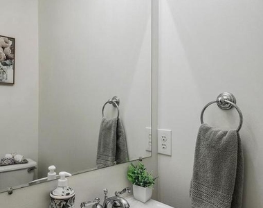 2667 Worrell Court - Photo Thumbnail 32