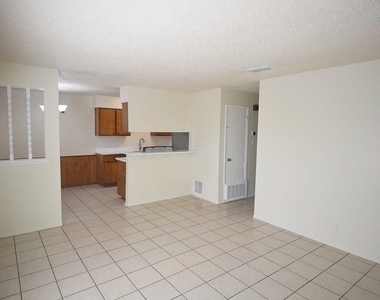 3319 Dolphin Dr - Photo Thumbnail 8