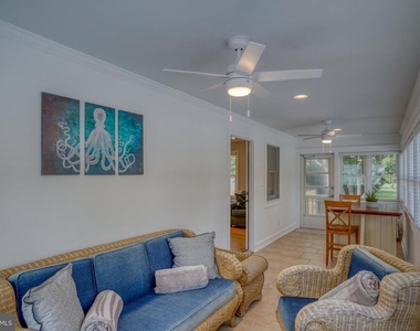 705 Country Club Road - Photo Thumbnail 3