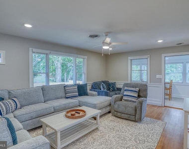705 Country Club Road - Photo Thumbnail 24