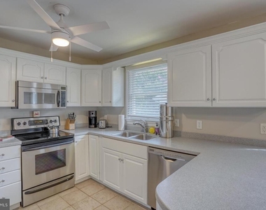 705 Country Club Road - Photo Thumbnail 29