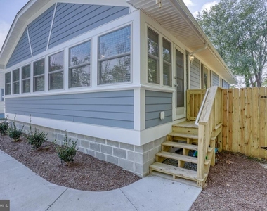 705 Country Club Road - Photo Thumbnail 13