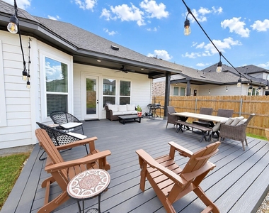 336 Darley Oak Dr - Photo Thumbnail 1