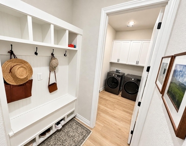 336 Darley Oak Dr - Photo Thumbnail 7