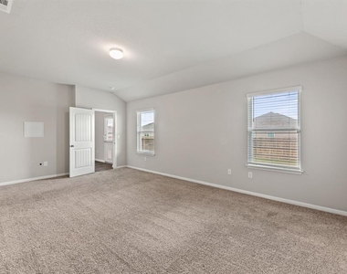 117 Freedom Park Ave - Photo Thumbnail 14