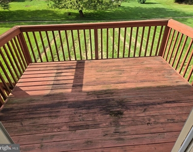 131 Attic Court - Photo Thumbnail 6