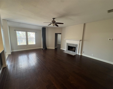 148 Invierno St - Photo Thumbnail 2