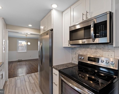 308 Delaware Avenue - Photo Thumbnail 4