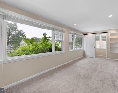 308 Delaware Avenue - Photo Thumbnail 14