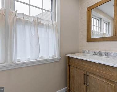 308 Delaware Avenue - Photo Thumbnail 15