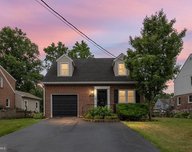 308 Delaware Avenue - Photo Thumbnail 2