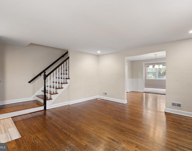 308 Delaware Avenue - Photo Thumbnail 8