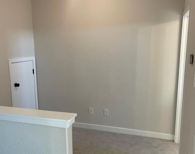2500 Forest Creek Dr - Photo Thumbnail 24