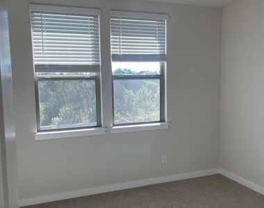 2500 Forest Creek Dr - Photo Thumbnail 28