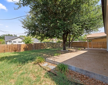2401 Lasso Dr - Photo Thumbnail 38