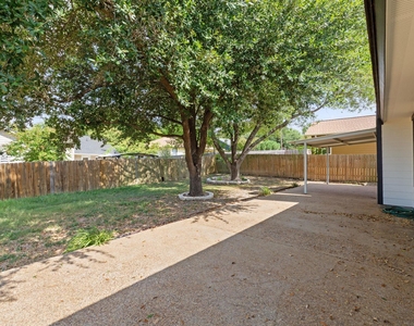 2401 Lasso Dr - Photo Thumbnail 39