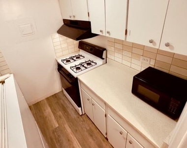 2201 L Street Nw - Photo Thumbnail 9