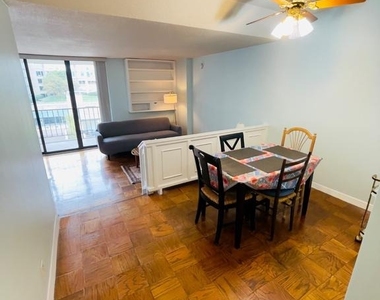 2201 L Street Nw - Photo Thumbnail 3