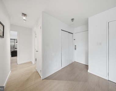 1330 New Hampshire Avenue Nw - Photo Thumbnail 5