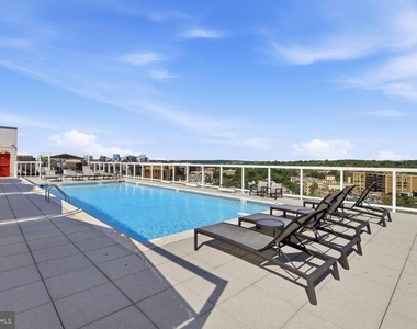 1330 New Hampshire Avenue Nw - Photo Thumbnail 24