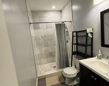 37 T Street Ne - Photo Thumbnail 4