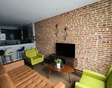 37 T Street Ne - Photo Thumbnail 1
